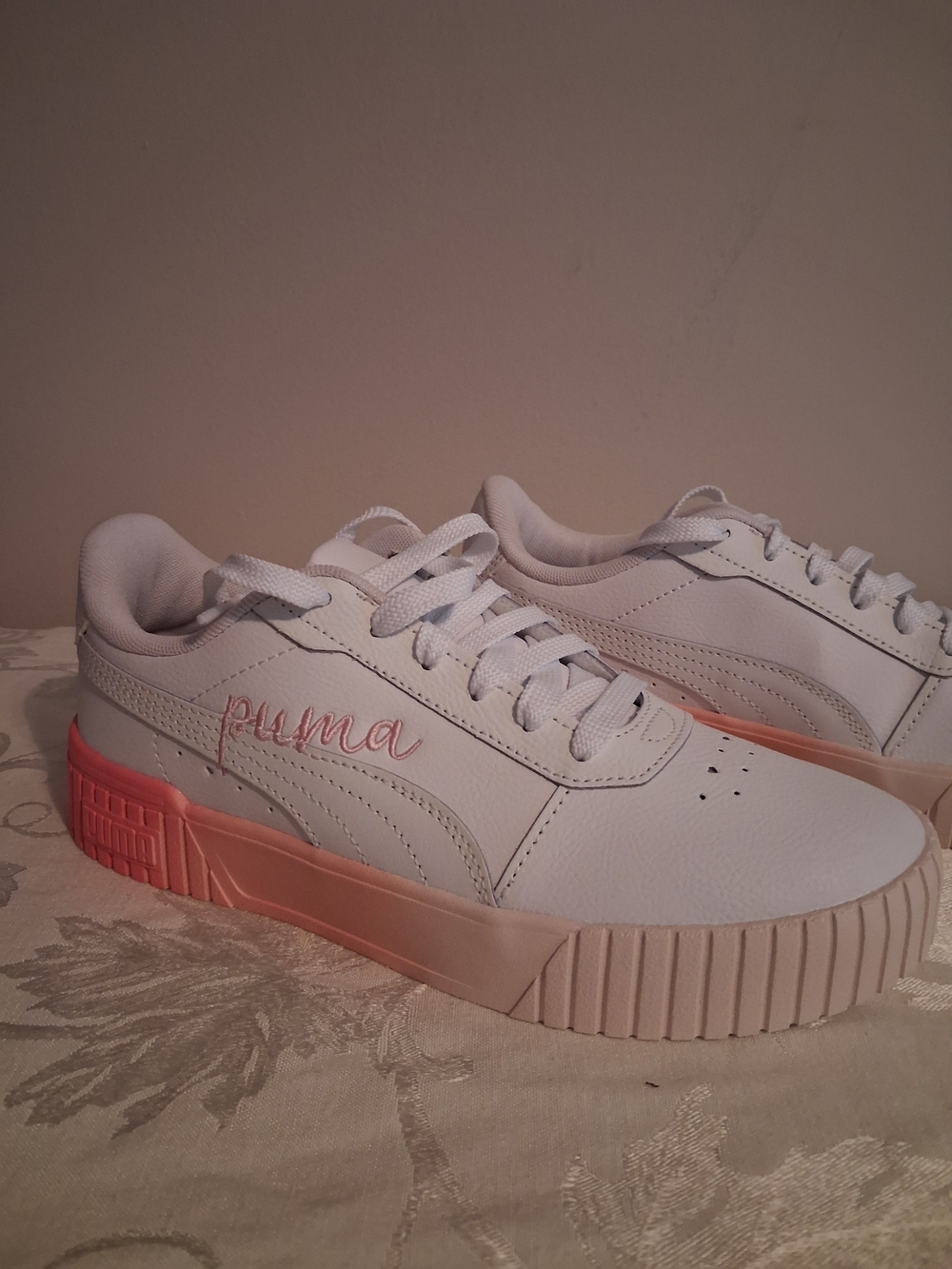 Puma Women's White Sneakers with Pink Accent Size 6